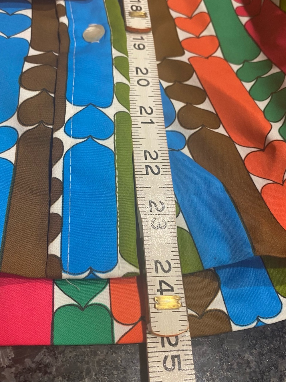 Pykettes Retro Multicolor Geometric Button-Down Shirt - Picture 6 of 6